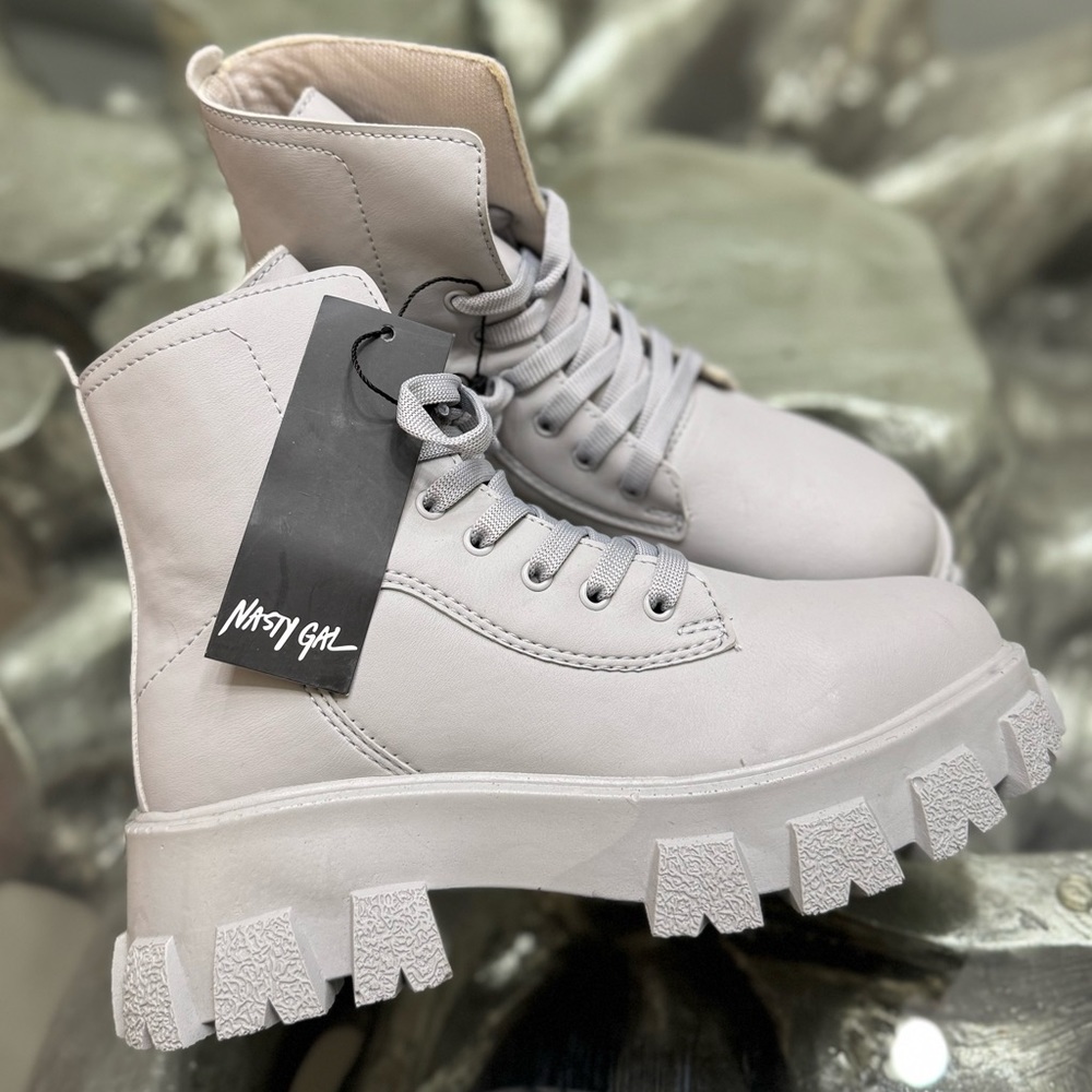 NWT Nasty Gal grey size 7 combat boots